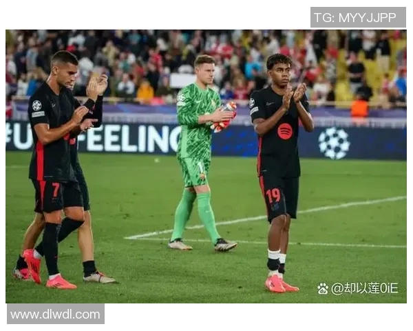 深圳足球队强势领跑联赛积分榜79分稳居第一位置