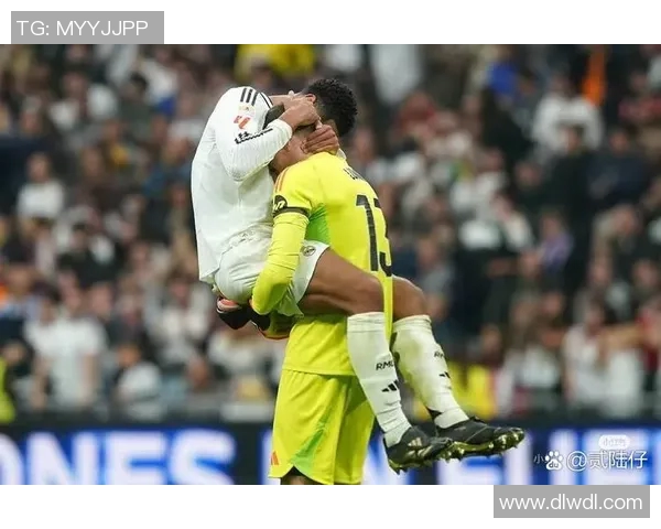 现役足球明星们的兴趣爱好揭秘他们喜欢的运动与休闲活动